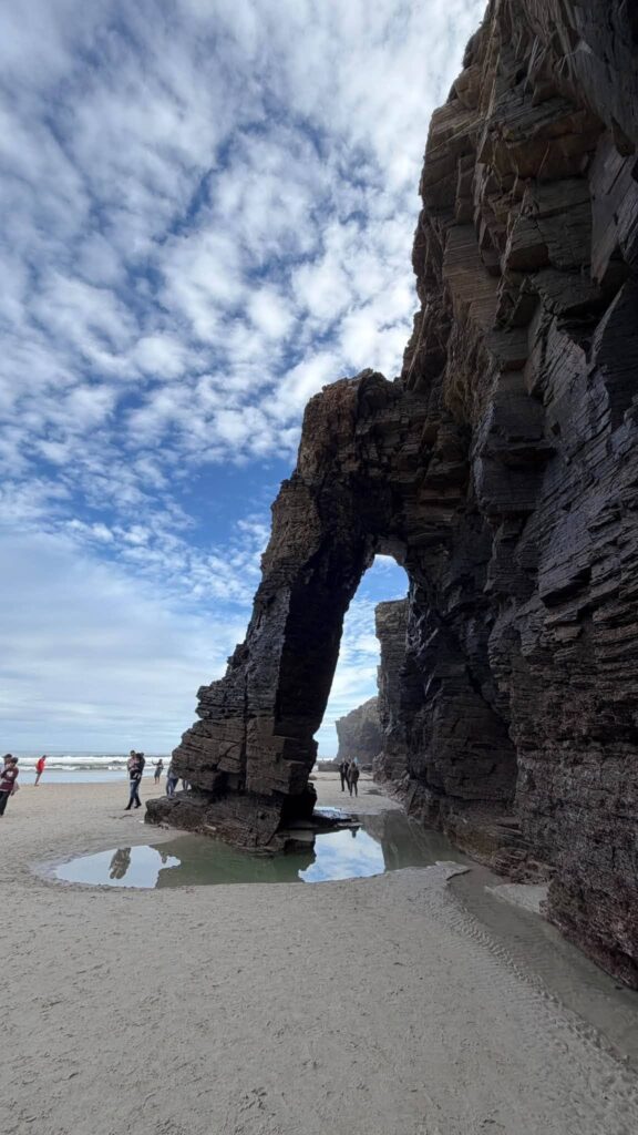 viaje en camper Van Van Go a Estaca de Bares playa de las catedrales